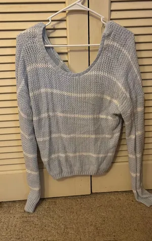 American Eagle Sweater thumbnail 1