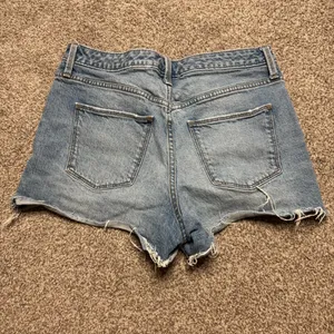 Jean short thumbnail 4