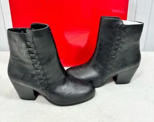 AEROSOLES Vitality Black Leather Ankle Booties with Stitch Detail Size 7 thumbnail 1