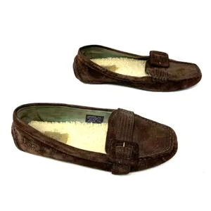 UGG Size 8 Slip On Brown Leather Sherpa‎ Lined Buckle Flats Tread Moccasins thumbnail 3