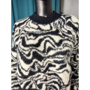 SO Goods For Life Zebra Print Pullover Sweater Women's‎ Large Knit Cozy thumbnail 12