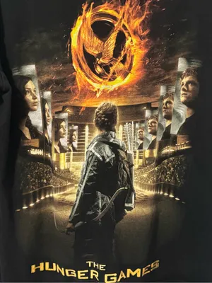 THE HUNGER GAMES Katie’s Everdeen Graphic Tee M 20” p2p Black EUC thumbnail 4