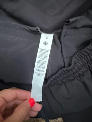 Lululemon Tapered-Leg Mid-Rise Pant 7/8 Length *Luxtreme thumbnail 4
