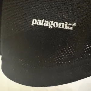 Patagonia Capilene Performance Base Layer Top Black Long Sleeve Crewneck Ski S thumbnail 4