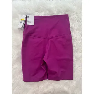 Nike Dri-FIT One High Waisted 7" Biker Shorts Size Small thumbnail 6