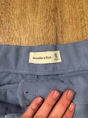 Abercrombie & Fitch Tailored Wide-Leg Dress Pants thumbnail 2