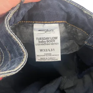 Silver Tuesday Women's Size 32‎ X 31 Low Baby Bootcut Jeans thumbnail 9