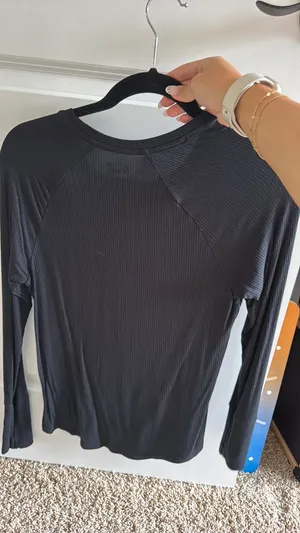 Aerie Lightweight Long Sleeve thumbnail 1