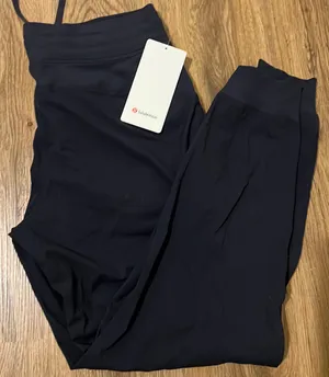 Lululemon Dance Studio Mid-Rise Pant JOGGER thumbnail 2