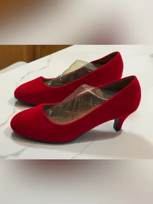 MAIERNISI JESSI Women's Classic Round Toe Pump Kitten Low Heel Velvet Red Shoes thumbnail 5