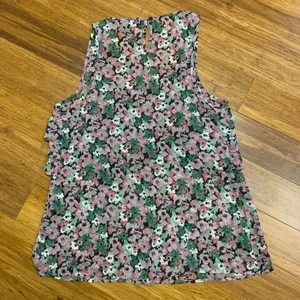 Express Floral Ruffle Tank Top Womens‎ Size Small Sleeveless Blouse Casual Cute thumbnail 3