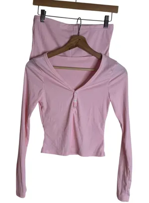 Ribbed Knit Lounge Set Womens Medium Pink Crop Top Shorts Button Stretch Casual thumbnail 1