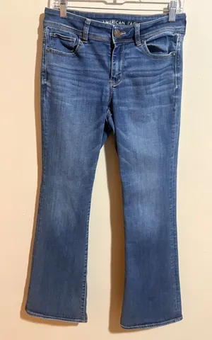 American Eagle Kick Boot Jeans Womens 8 Medium Wash Excellent Next Level Stretch thumbnail 1