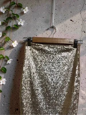 Lulus Champagne Sequin Pencil Skirt Size XS thumbnail 5
