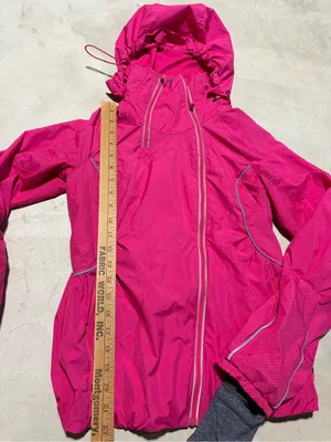 Lululemon run inspire jacket Women’s Pink Hooded Windbreaker Jacket 4 thumbnail 2