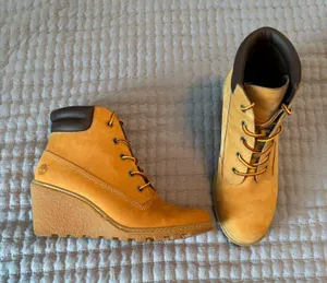 Timberland Women’s Wedge Boots thumbnail 1