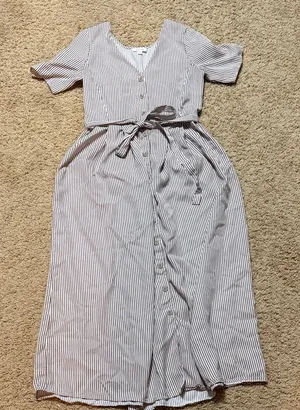 VETTA Black and White Striped Midi Dress thumbnail 1
