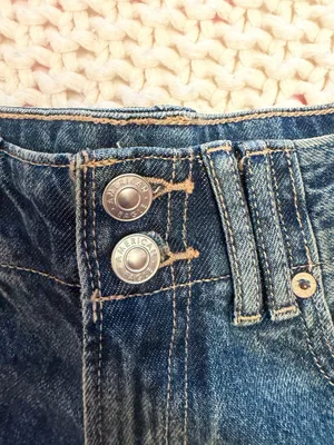 American Eagle Strigid Super High-Waisted Relaxed Denim Shorts thumbnail 3