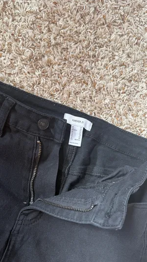 Forever 21 Straight Jeans Ripped Ankle thumbnail 2