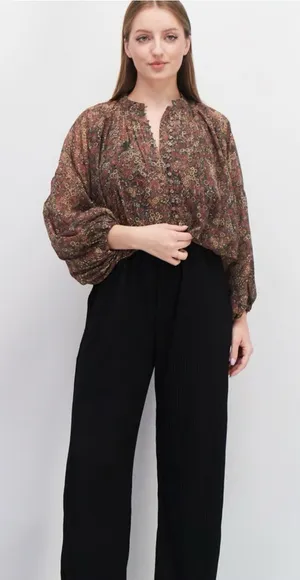 Kourt Floral Puff-Sleeve Blouse in Multi-Color thumbnail 1