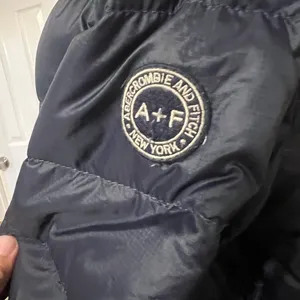Abercrombie & Fitch Packable Down Puffer Jacket Unisex M Navy Water-Resistant thumbnail 4