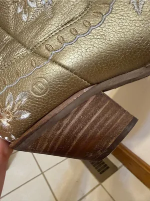 dingo | Primrose Metallic Gold Western ankle boots size 8 thumbnail 6