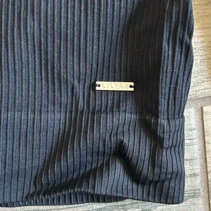 Lilias active long sleeve top Black thumbnail 3