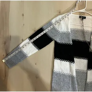 Fortune Ivy NEW Women Small Black White Color Block Long Sleeve Duster Cardigan thumbnail 10