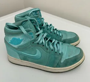 Nike Air Jordan Women’s 1 Retro High Soh Light Aqua Size 8.5 thumbnail 1