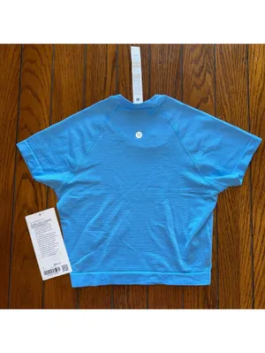 Lululemon Swiftly Tech Cropped Short Sleeve 2.0 Ocean Wave Size 4 NWT thumbnail 2