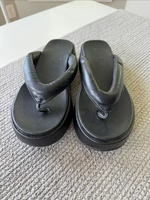ASOS Black Padded Flip Flop Platform Sandals Sz 6 thumbnail 7