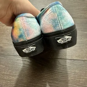 Vans Women’s 6 Tie Dye Platform Laceup Sneakers Shoes thumbnail 4