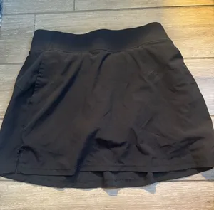 Velocity Black Athletic Skirt with Wide Waistband thumbnail 1