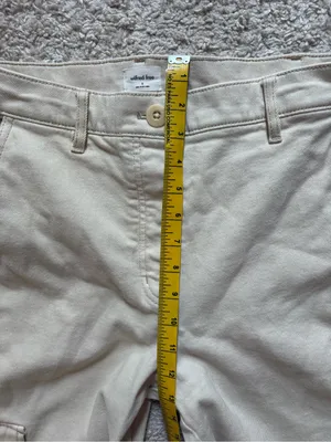 Aritzia Women’s Cargo Pants in Light Beige thumbnail 11