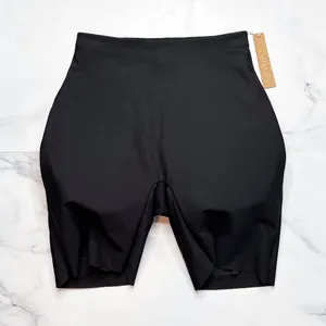 NWT Skims Body Butt Enhancing Padded Shorts thumbnail 2