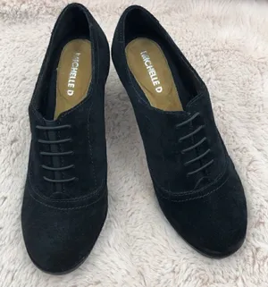 Michelle D leather suede elastic goring heel booties Black Size 9.5 thumbnail 1