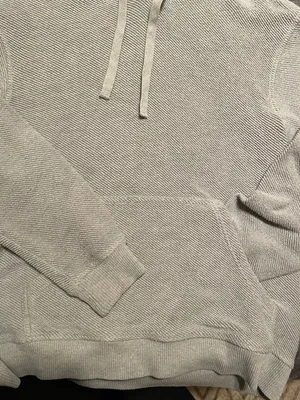 Grey Beach Sweatshirt Size L thumbnail 2
