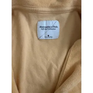 Abercrombie & Fitch Women's‎ Yellow Terry Cloth Button-Up Shirt Size M Casual thumbnail 3