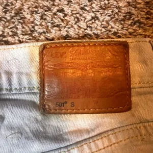 Levi's Premium 501S Jeans Bleach Wash‎ Denim Button Fly Womens Size 24 thumbnail 9