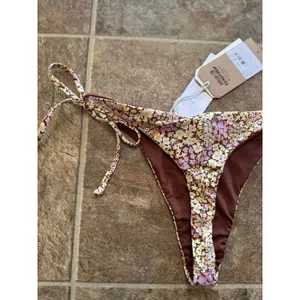 Billabong Ready For The Sun Tie Side Maya Bikini Bottoms Size Medium thumbnail 8