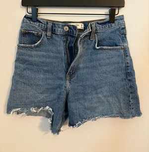 Abercrombie Shorts Dad High-Rise thumbnail 1