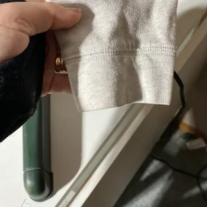 Victoria’s secret’s oversized sweatshirt​​​ thumbnail 4
