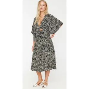 FAITHFULL THE BRAND Massimo Midi Dress Floral Blossom Village Tie Front Small thumbnail 4