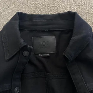 Windsor Black button up Jacket thumbnail 4