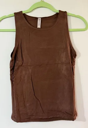 NWOT Zenana Outfitters Brown Scoop Neck Tank Top thumbnail 1