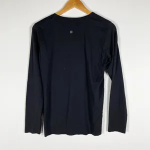 Lululemon Women's Run Swiftly Tech Crew Neck Long Sleeve Tee Shirt Black 10 thumbnail 3