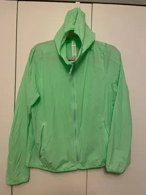 lululemon athletica Lightweight Hooded Utility Jacket in Mint thumbnail 1