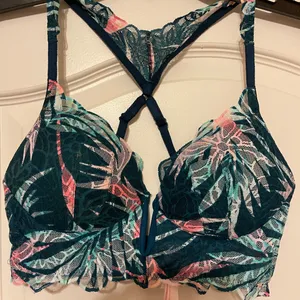 pink bra thumbnail 1