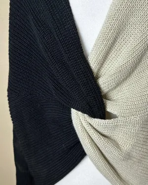 ELAN Two Tone Low Back Crossover V Neck Sweater Size Medium thumbnail 5