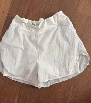 Lululemon Shorts thumbnail 1